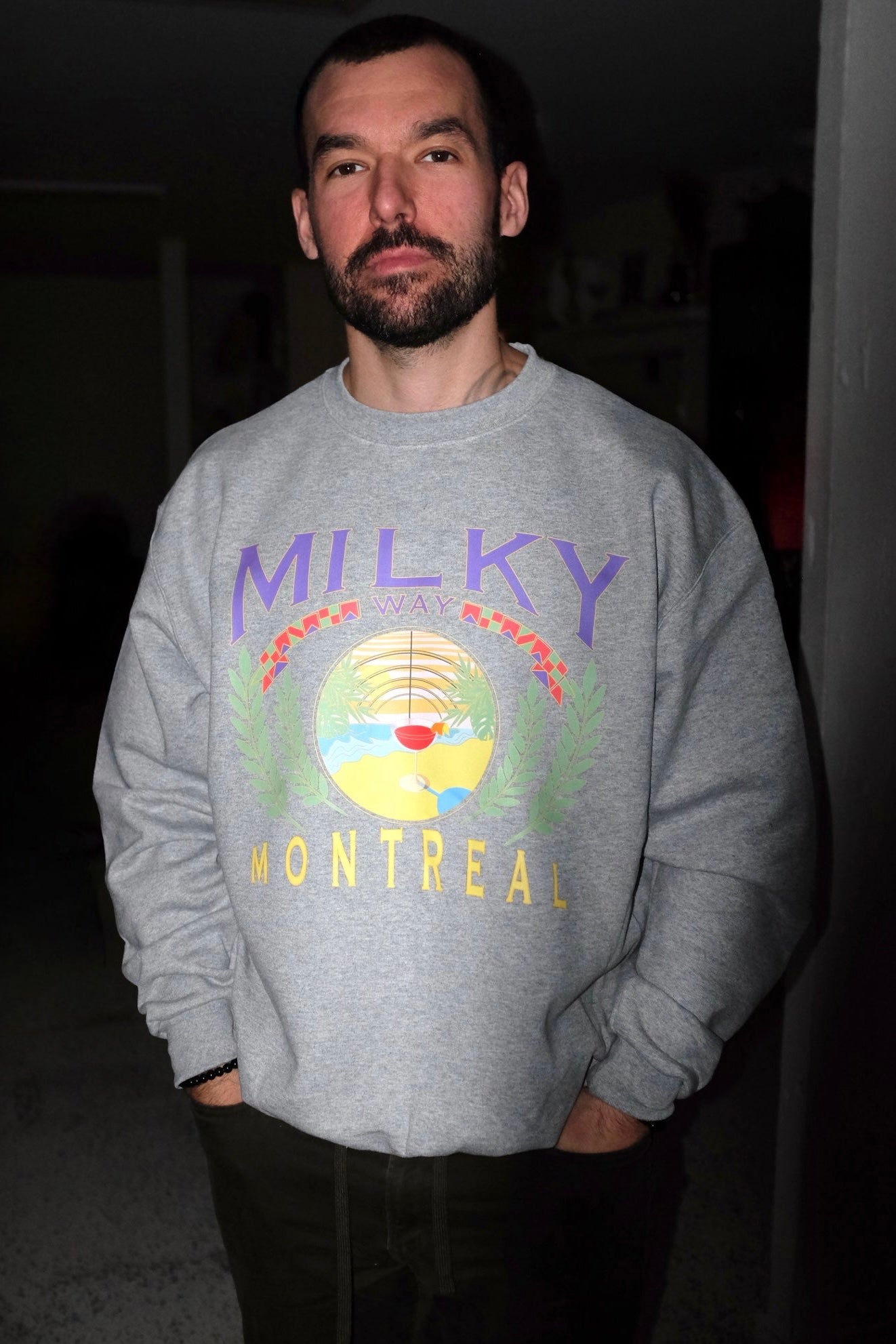 MILKY WAY - GREY VACAY CREWNECK